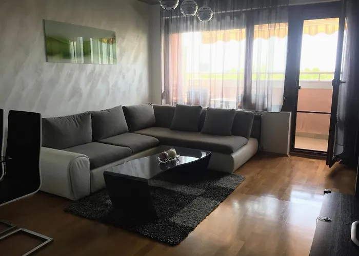 Luxury Panoramic Seaside شقة *